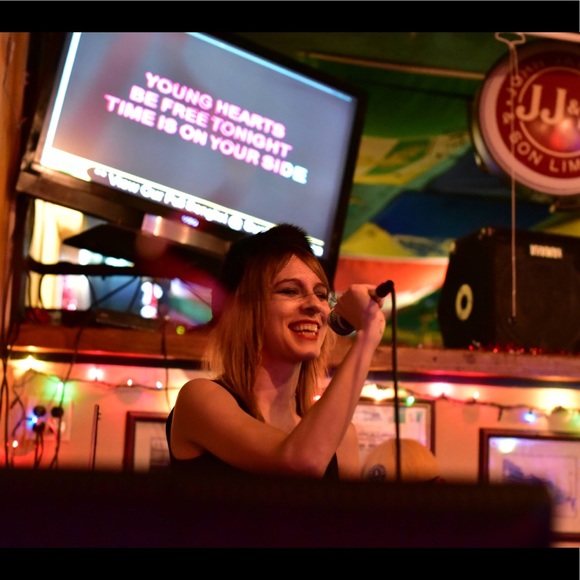 Meet your Posher, Wesley - Picture 1 of 13